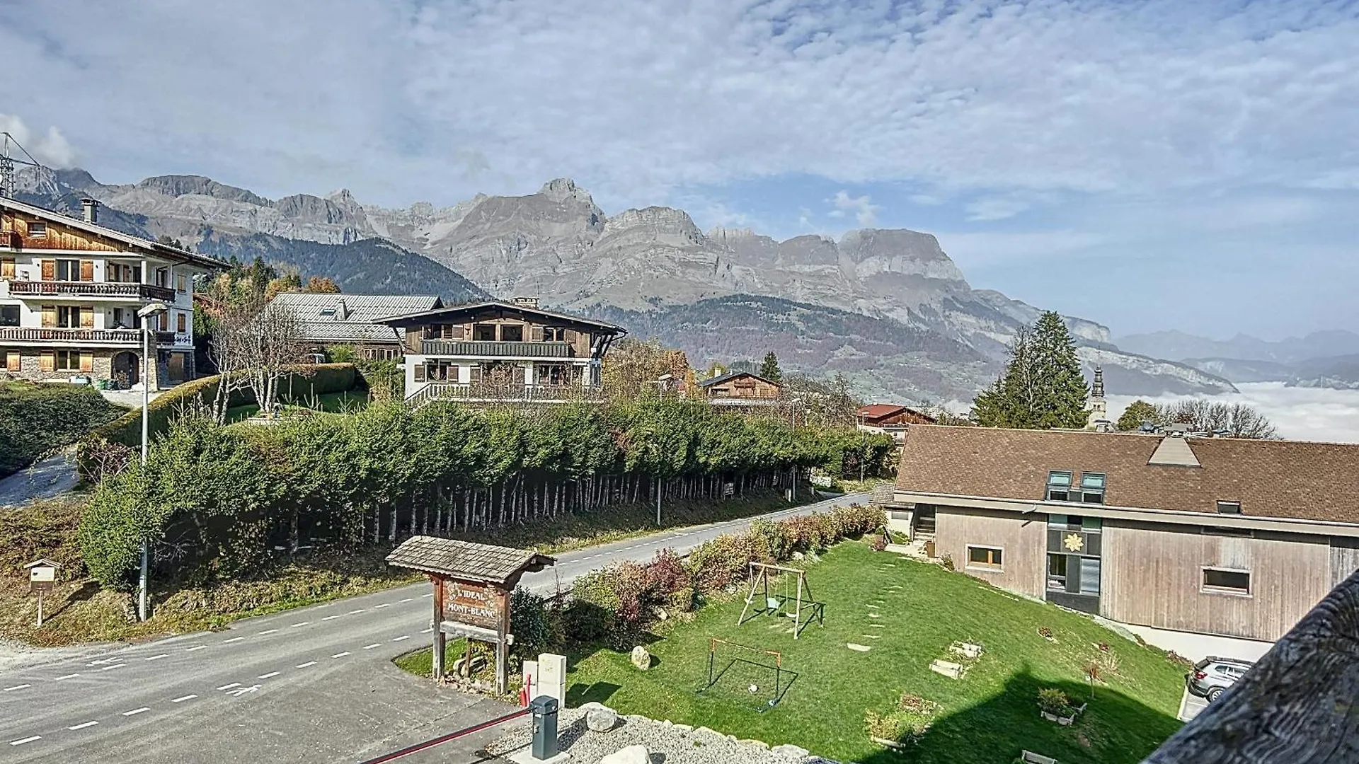 Apartment Appartement 2 Pieces Avec Piscine Et Parking A Combloux - Fr-1-560-154